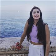 Licenciada en psicopedagogía. Profesora de español